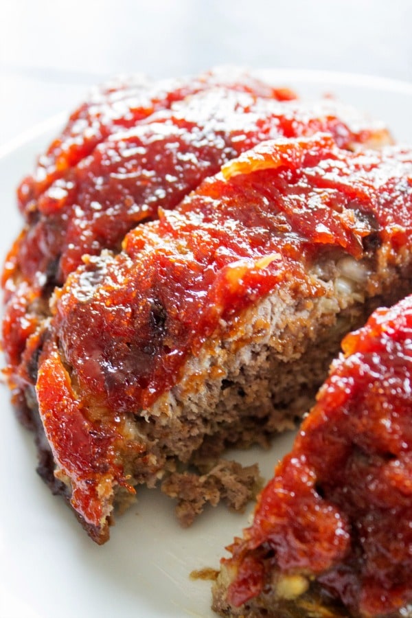 BROWN SUGAR MEATLOAF - my mom's recipe for the best meatloaf you will ever have. Covered with a sweet brown sugar glaze this meatloaf full of flavor. Grab a fork & dig in.