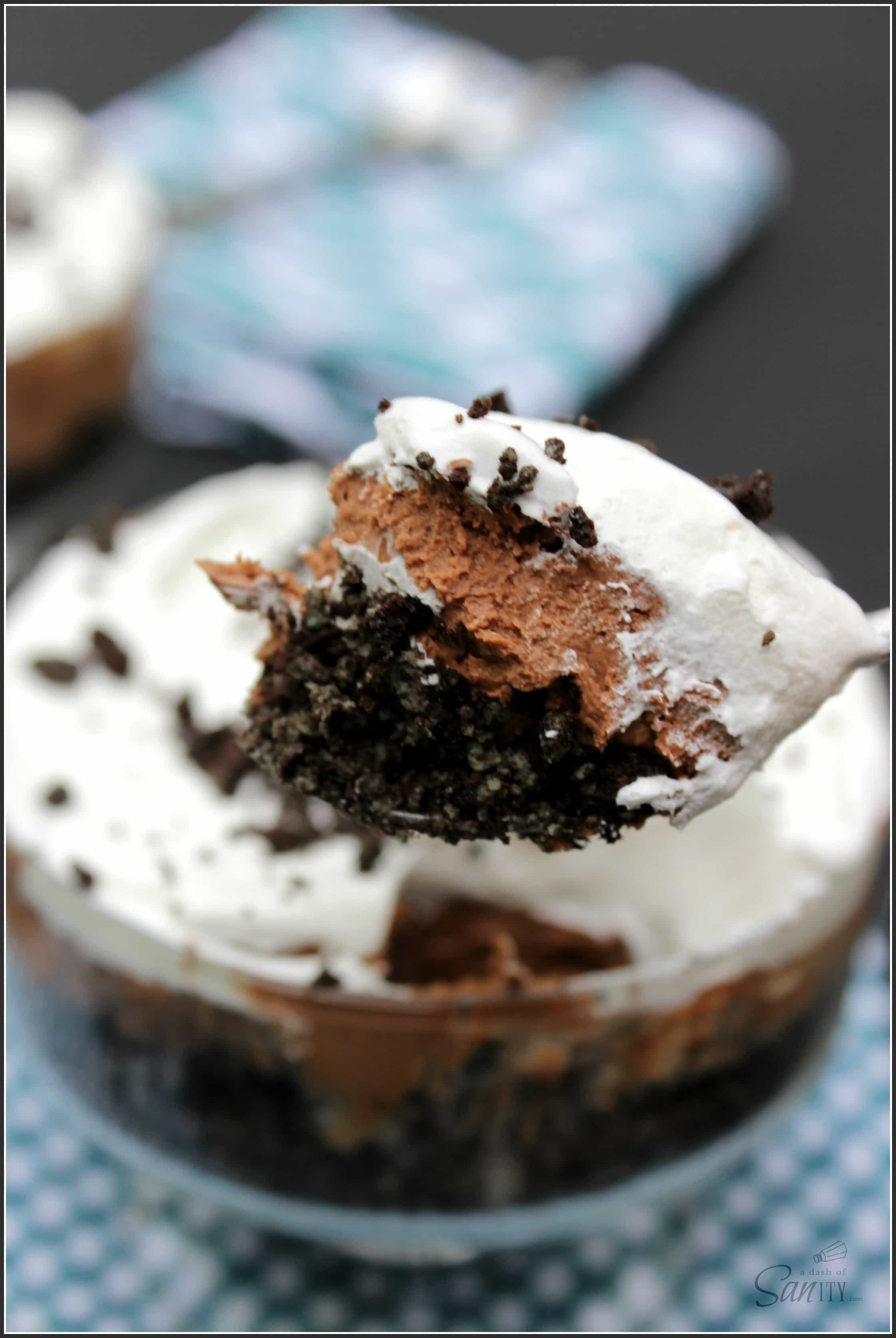 No Bake Chocolate Mint Oreo Cheesecake