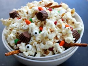 Deconstructed Snowman Popcorn