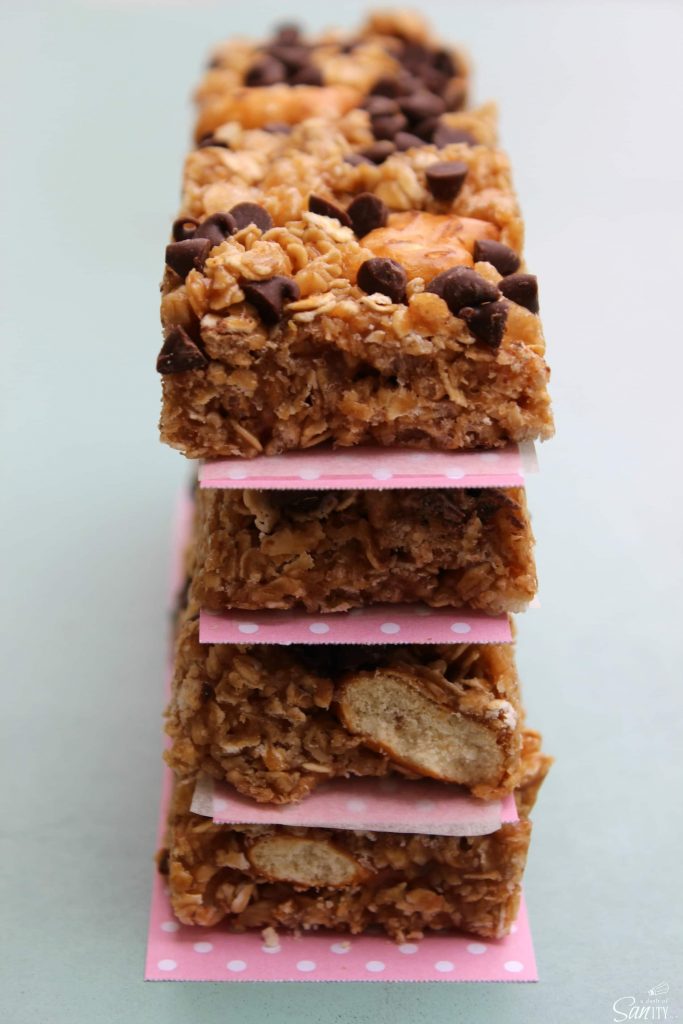STACK GRANOLA BARS