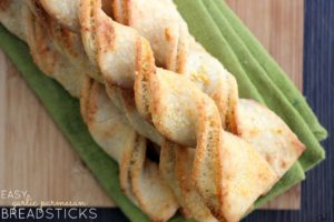 Easy Garlic Parmesan Breadsticks