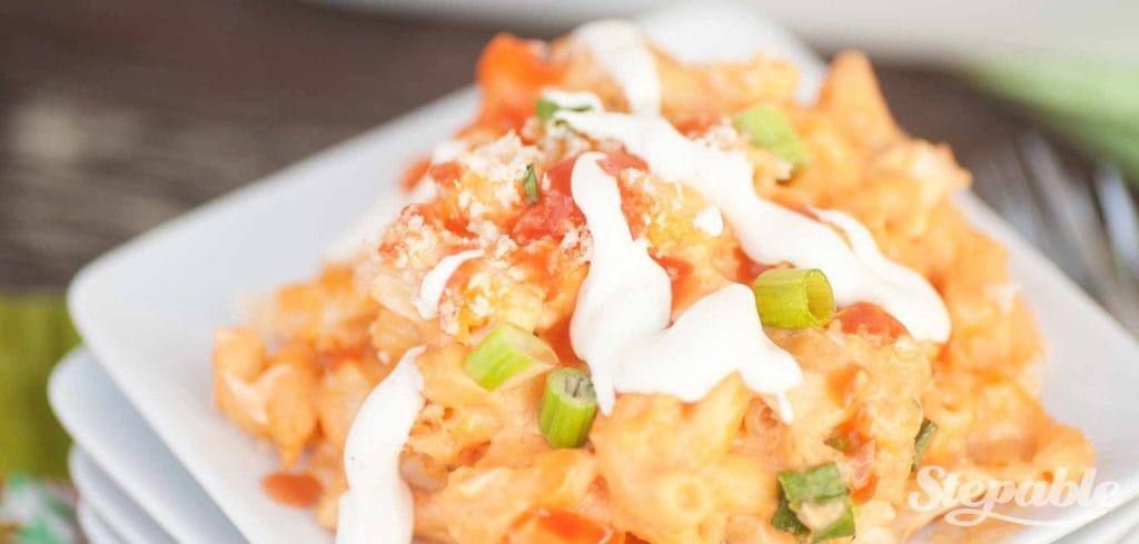 buffalo-chicken-mac-cheese-09