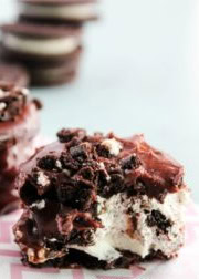 Mini Oreo No-Bake Cheesecakes