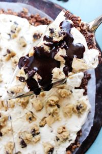 No Bake Chocolate Chip Cookie Dough Ice Cream Pizza