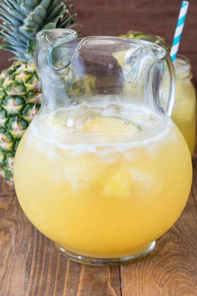 Easy-Pineapple-Party-Punch-8-of-8