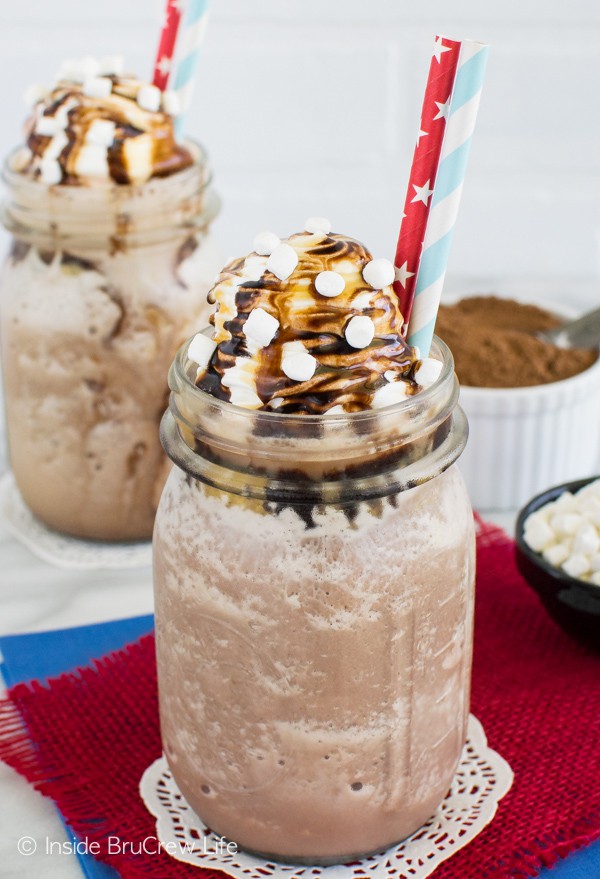 Frozen-Salted-Caramel-Mocha-Hot-Chocolate-7-1