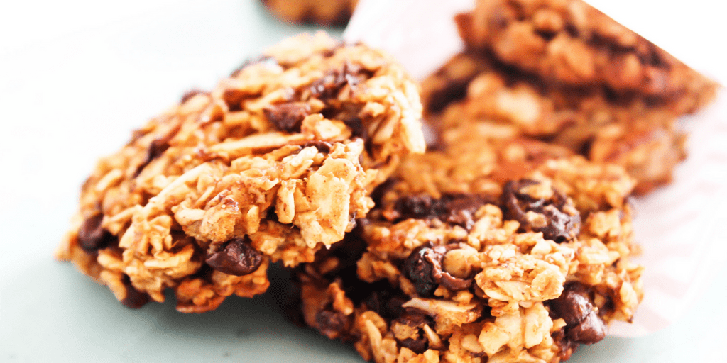 Pumpkin Oat Breakfast Cookies are a fall inspired, grab-and-go healthy cookie. It’s like a mini-pumpkin pie, ideal for breakfast or an anytime of day snack. pumpkin-oat-breafkast-cookies-twitter