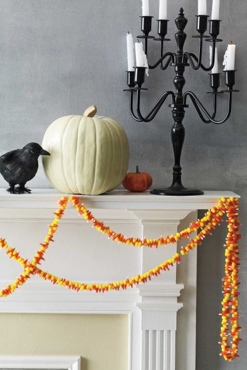 candy-corn-garland
