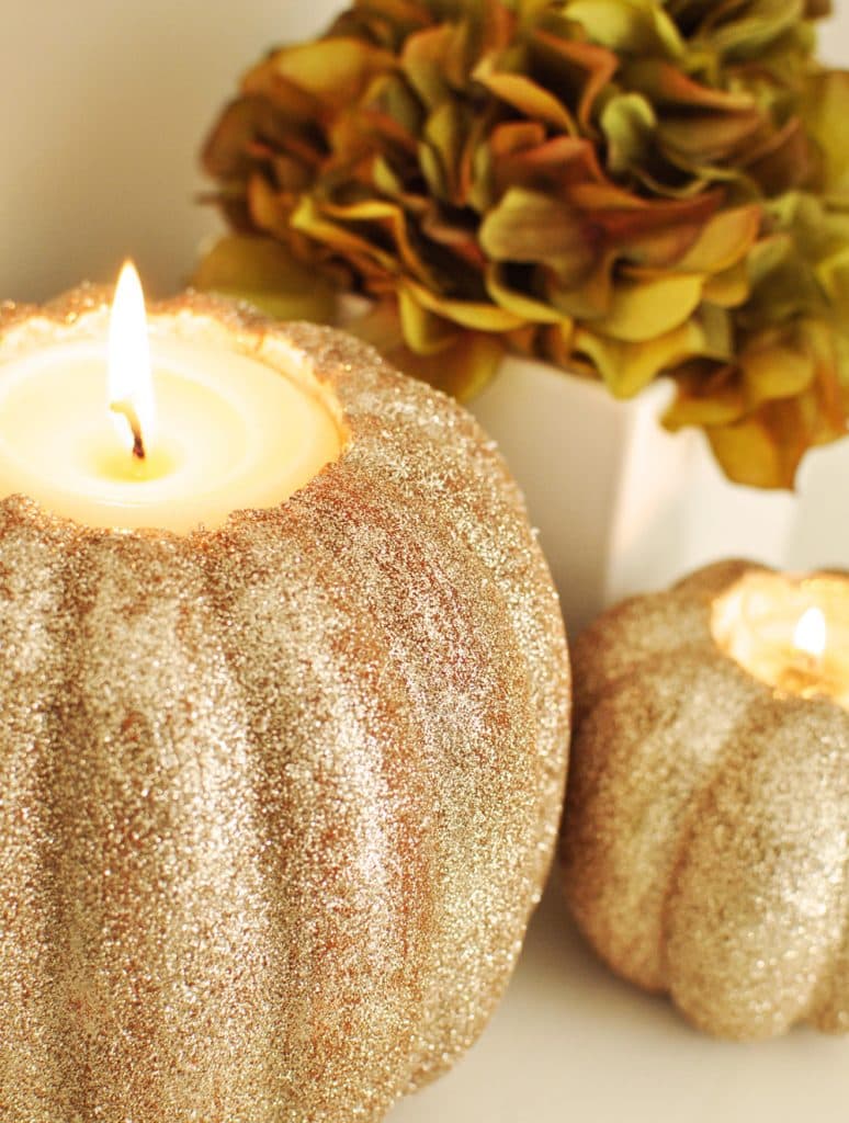 diy-pumpkin-candle-holder