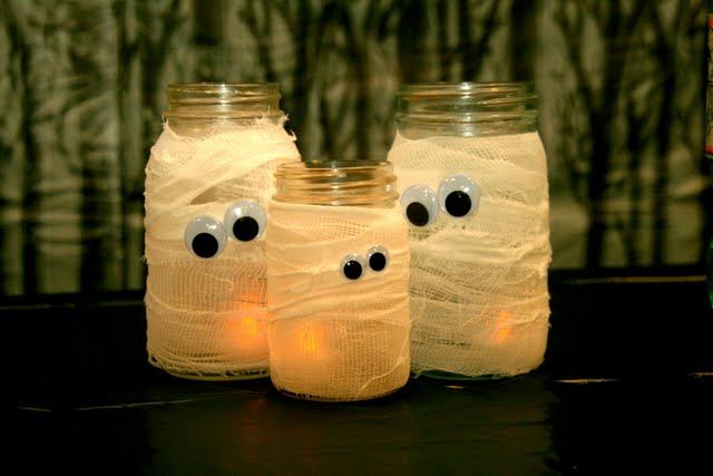 mummy-jars