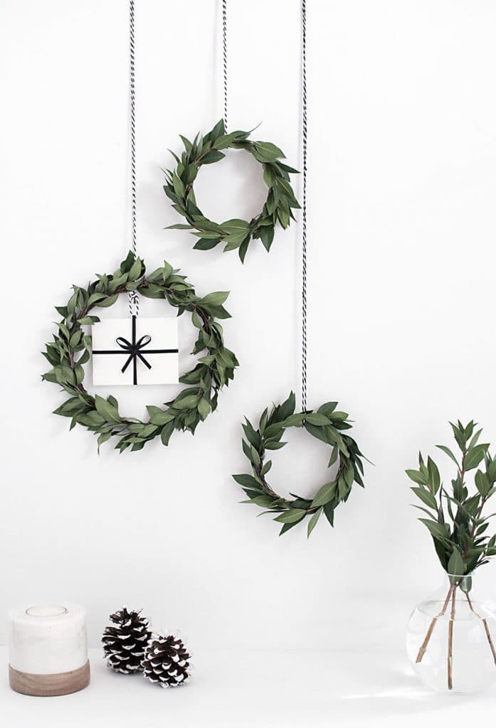 DIY GIFT CARD MINI WREATH