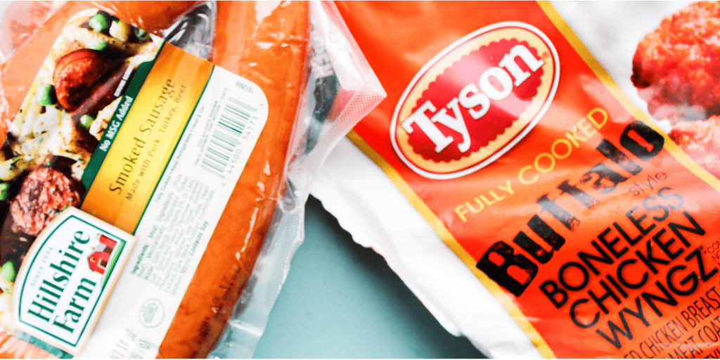 Blue Cheese Fondue is a perfect dip for your next game day get-together. With its rich and melt-in-your-mouth texture, this bold fondue will wow every fan. blue-cheese-fondue-tyson