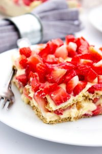 No-Bake Strawberry Cheesecake Icebox Cake