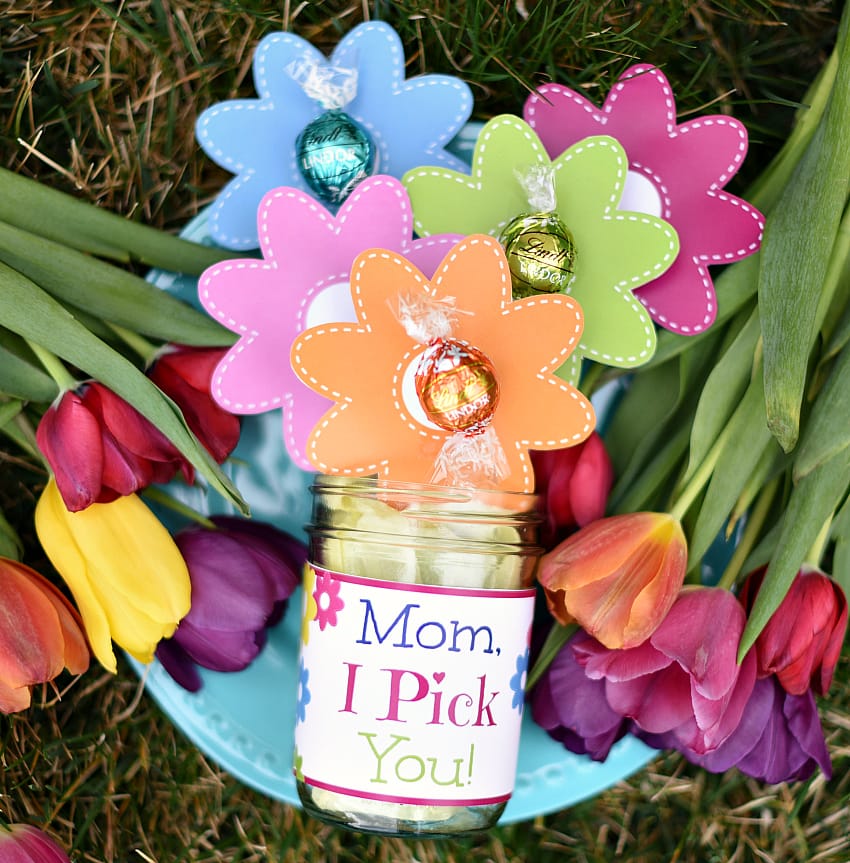 SMALL GIFT FOR MOM