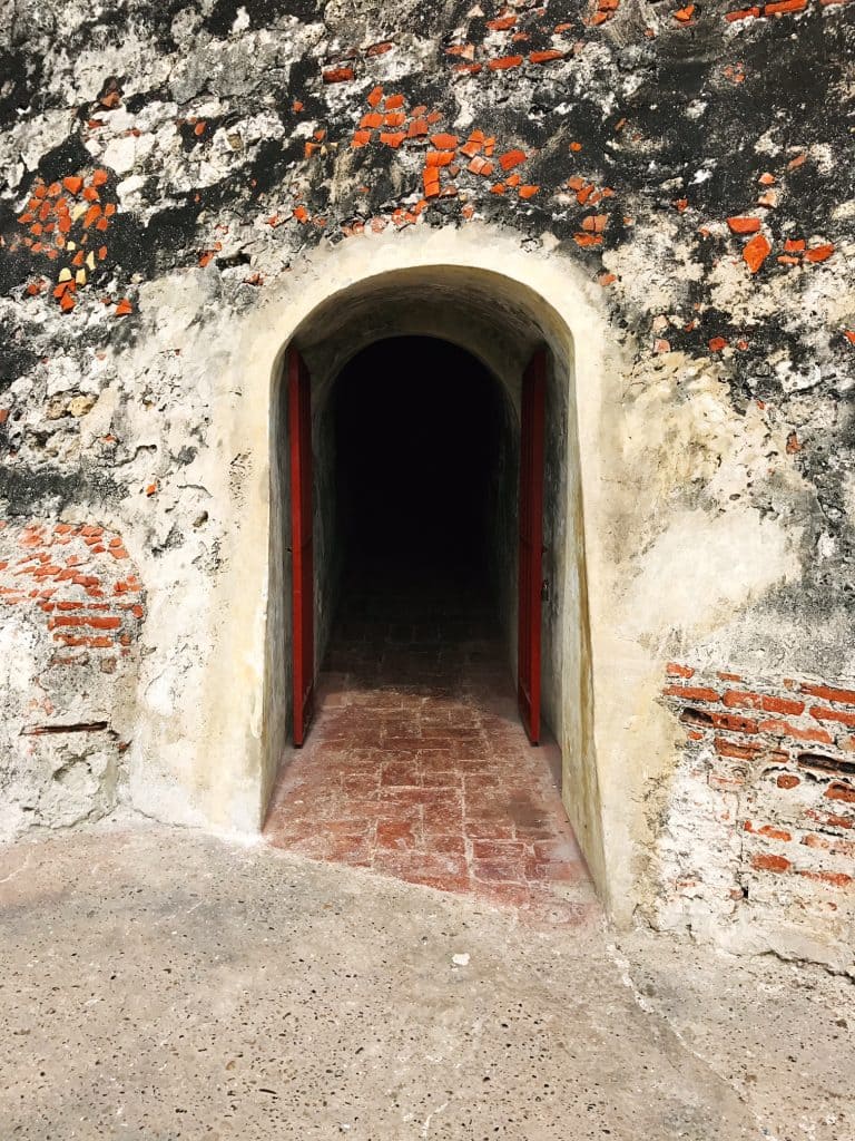 PANAMA CANAL CRUISE: PORTS ARUBA & CARTAGENA, COLOMBIA