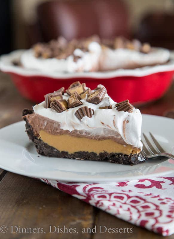 NO BAKE PEANUT BUTTER CUP PIE