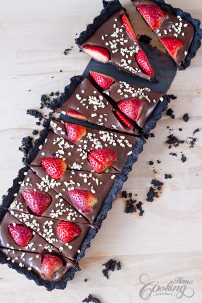 NO BAKE STRAWBERRY CHOCOLATE TART