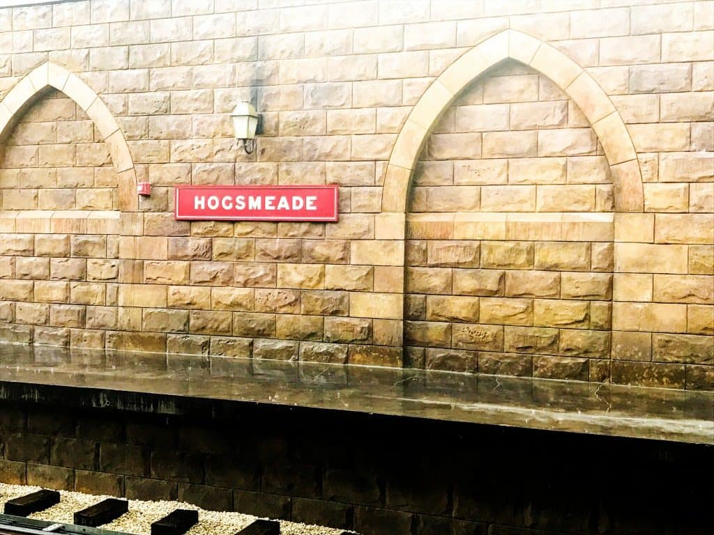 photo of hogsmeade station for hogwarts express at universal studios