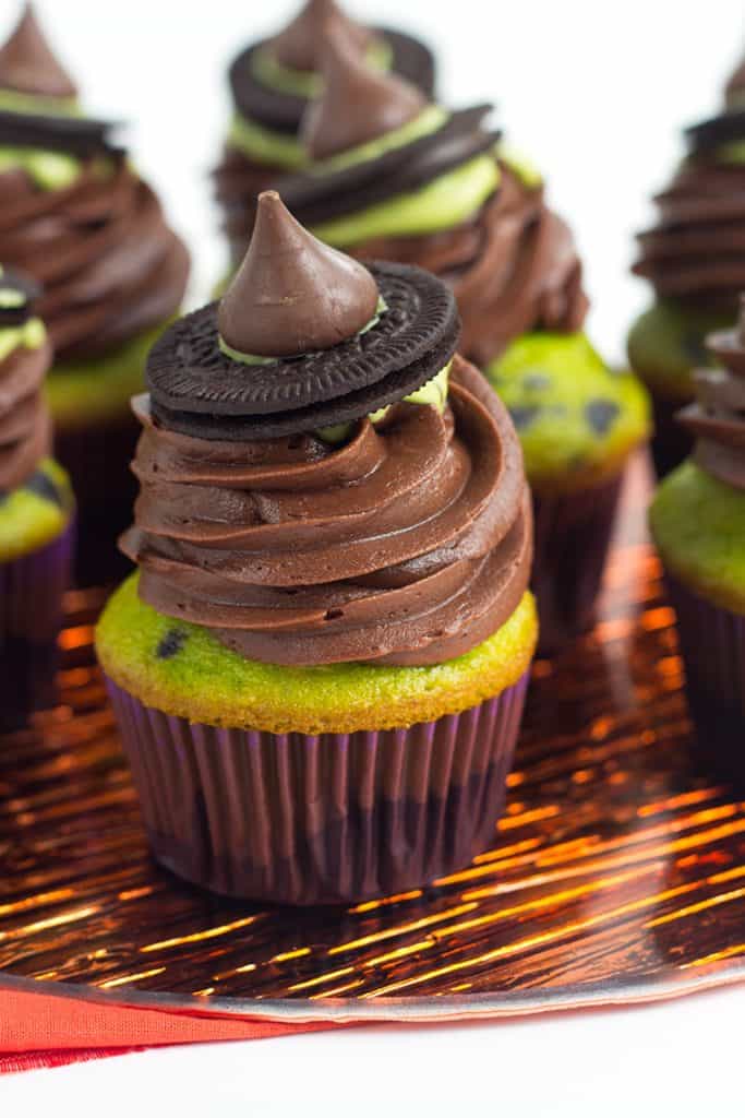 This collection of the BEST COLLECTION FOR HALLOWEEN gives you everything. From a little fright to a delicious bite, we have you covered.