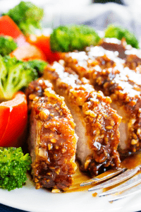 cashew pork, cashew, pork chops, boneless pork loin chops, cashew chicken, cashew sauce, broccoli, red peppers, oven fried, fried