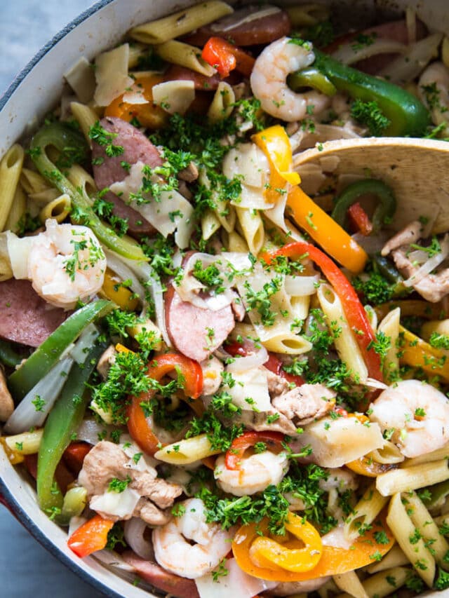 overhead shot of cajun chicken pasta.