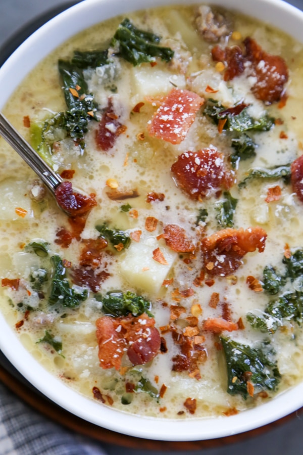 overhead shot of a bowl of tuscan soup.