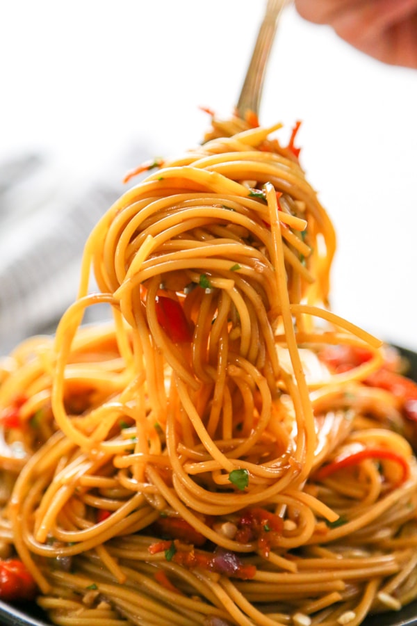 garlic noodles wrapped around a fork