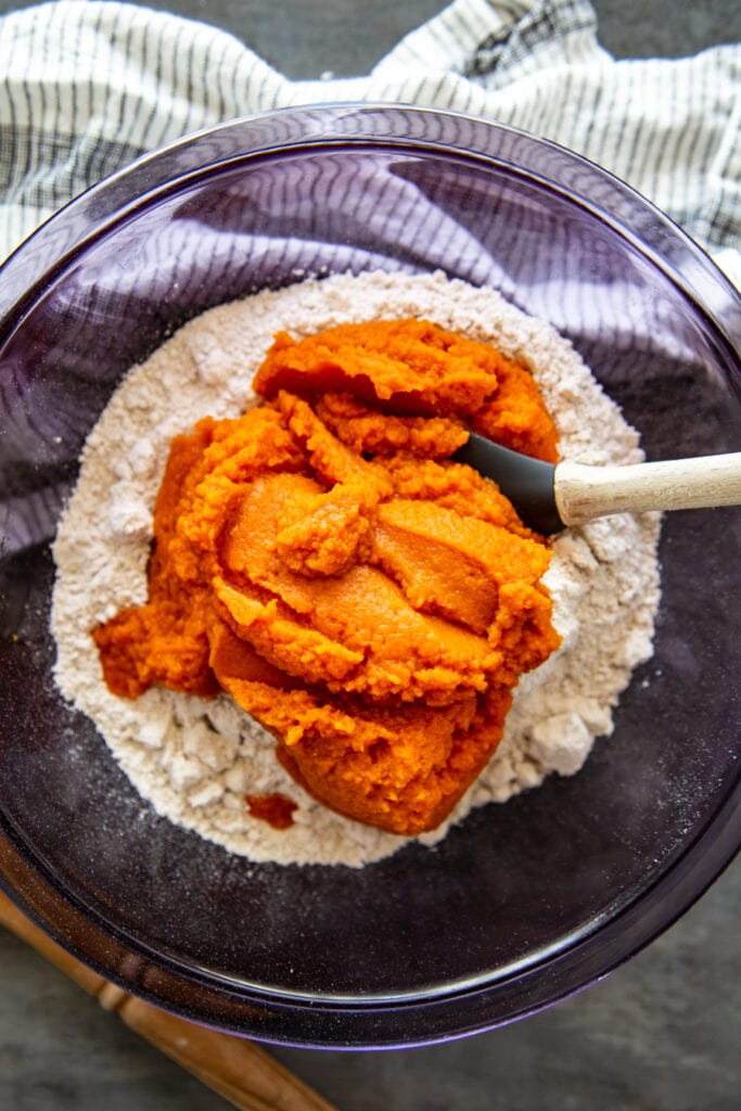 bowl of cake mix and pumpkin puree