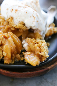 apple crisp plated with fork