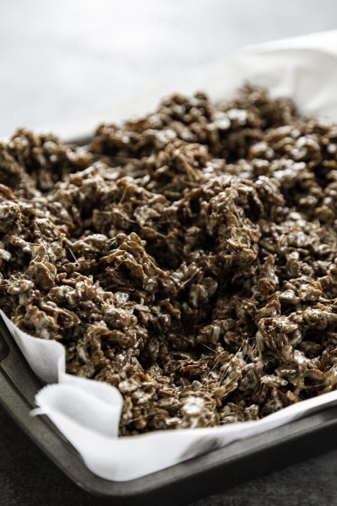 chocolate rice krispie treats in pan