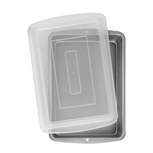 Wilton Recipe Right Non-Stick Baking Pan with Lid