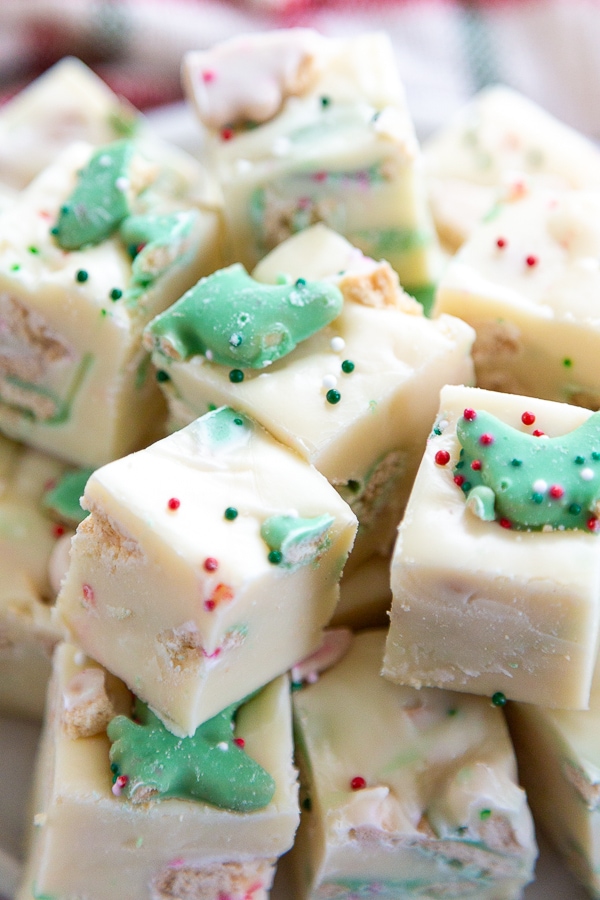 white chocolate fudge with christmas cookies mixed in